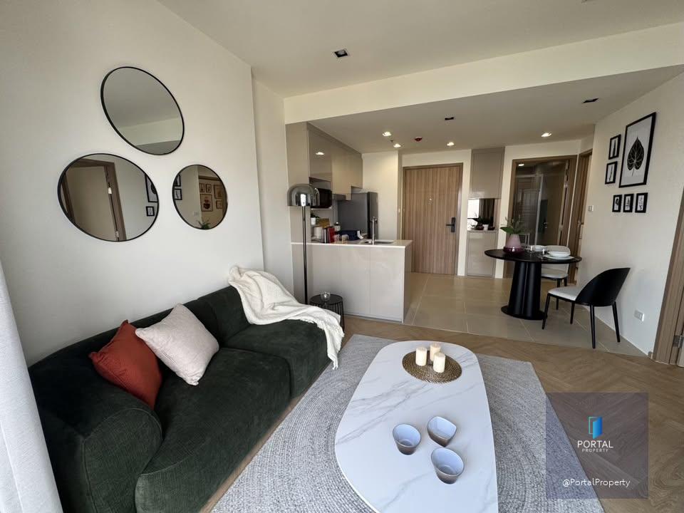 ณ รีวา เจริญนคร