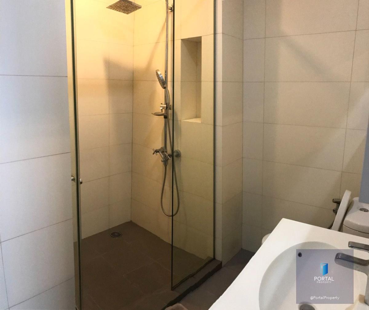 วาย์น บาย แสนสิริ