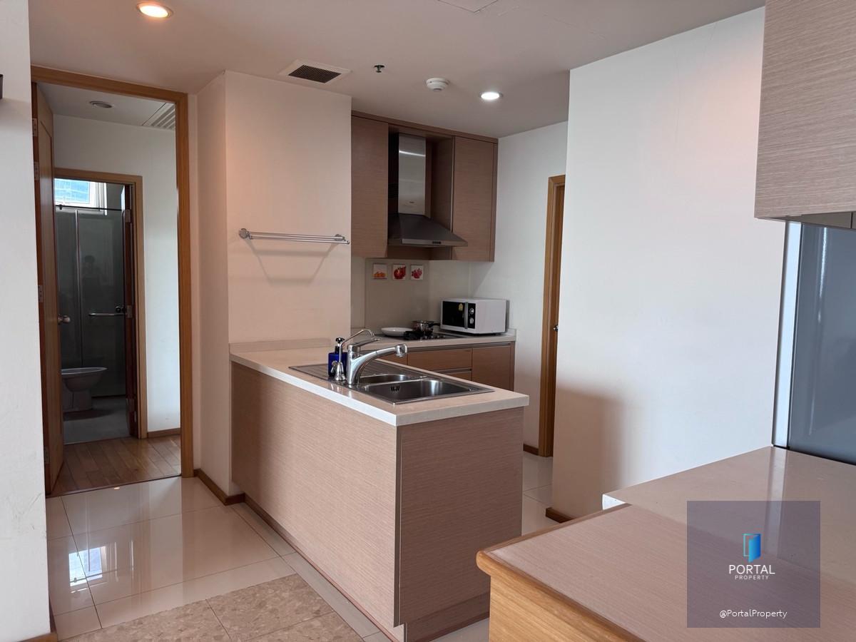 The Empire Place Condominium 