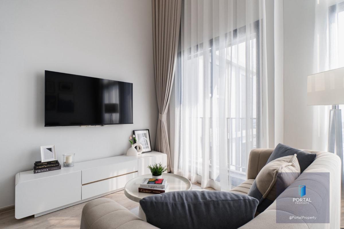 เดอะทรี พัฒนาการ-เอกมัย