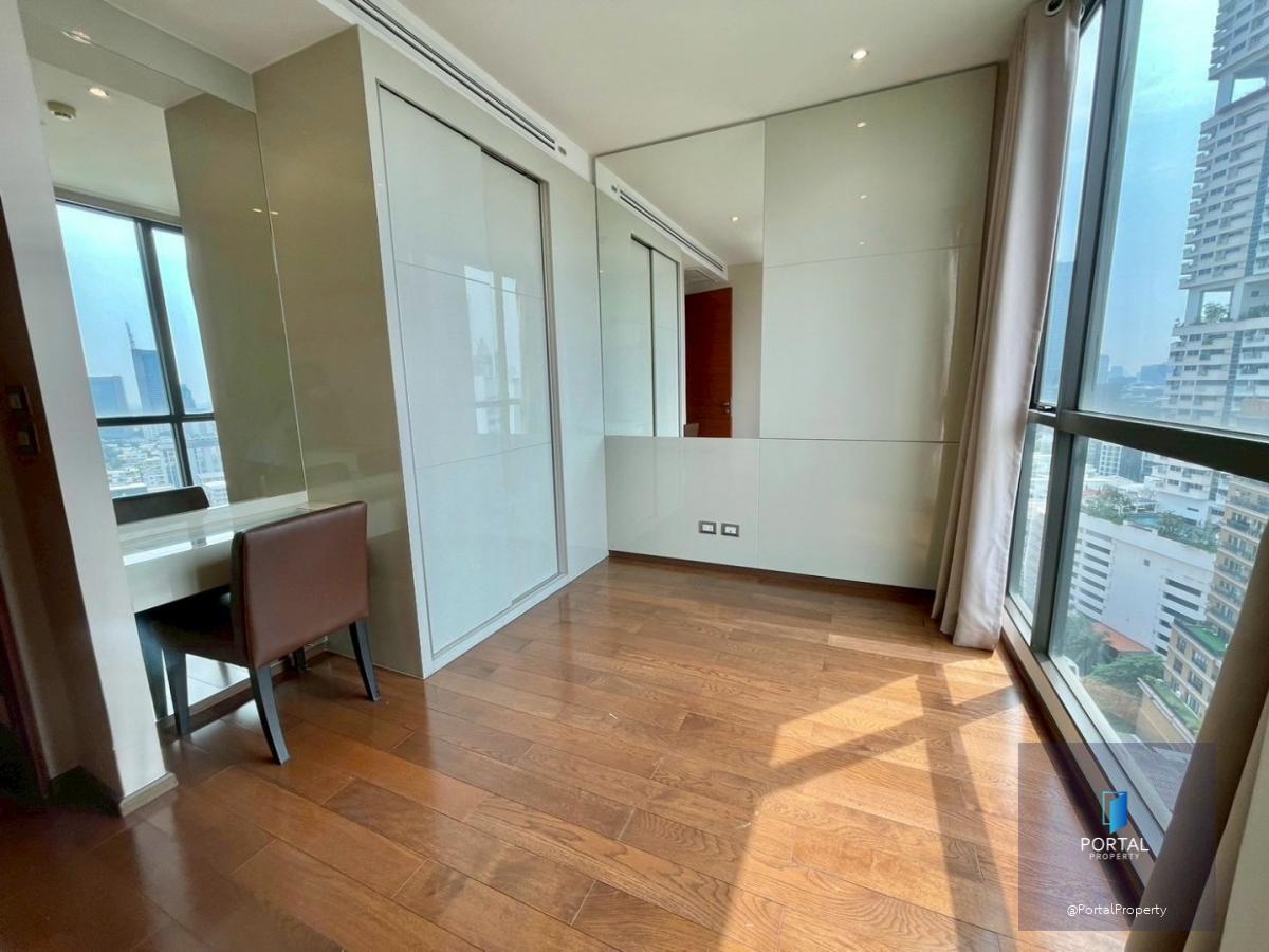 The Address Sukhumvit 28