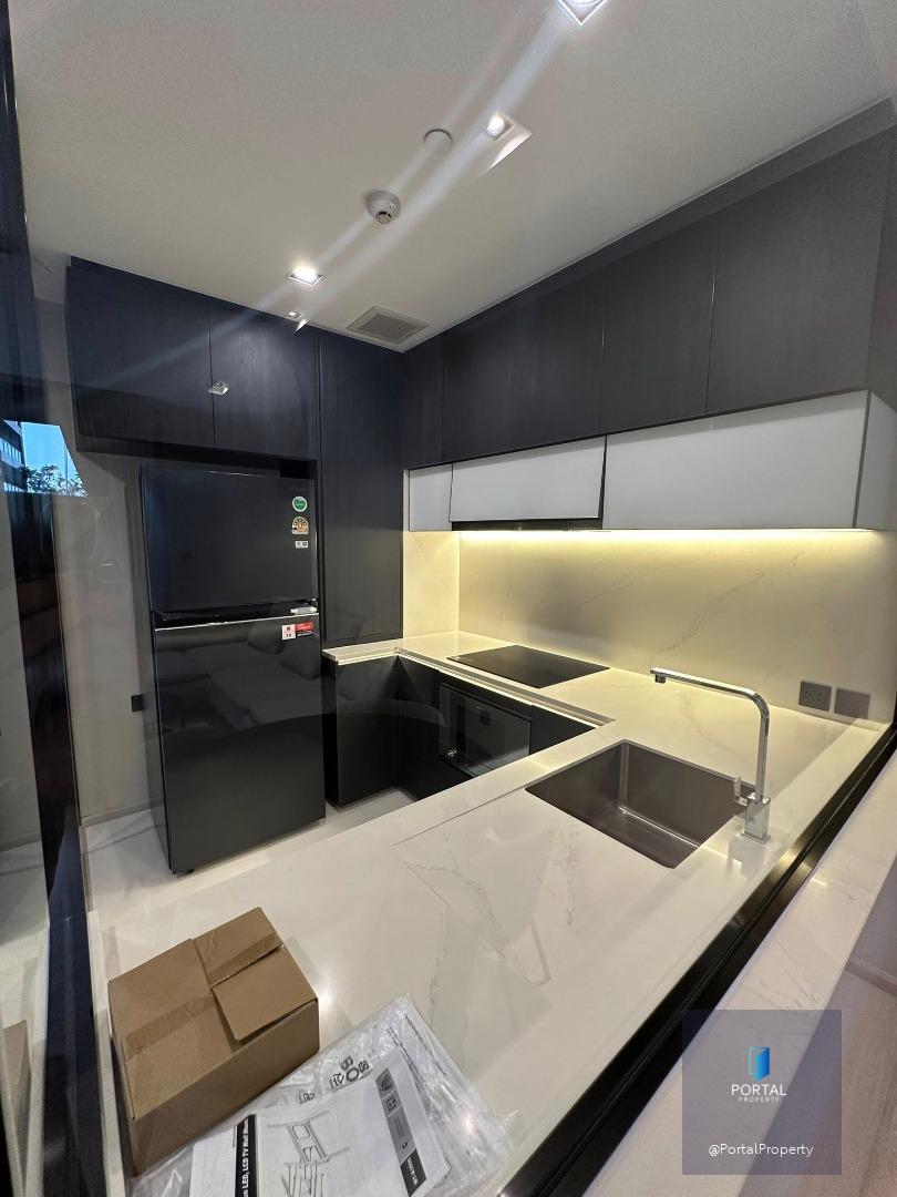 The Room Sukhumvit 38