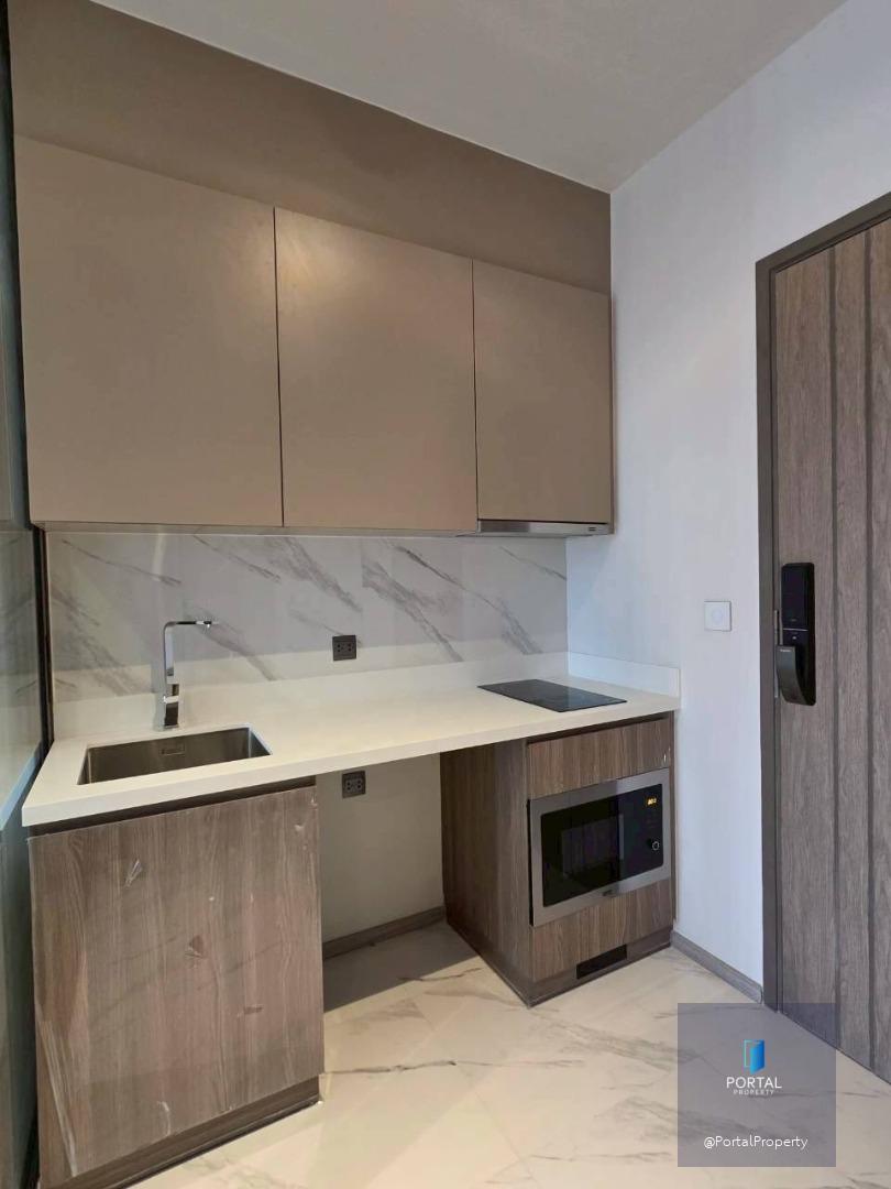 Rhythm Ekkamai Estate