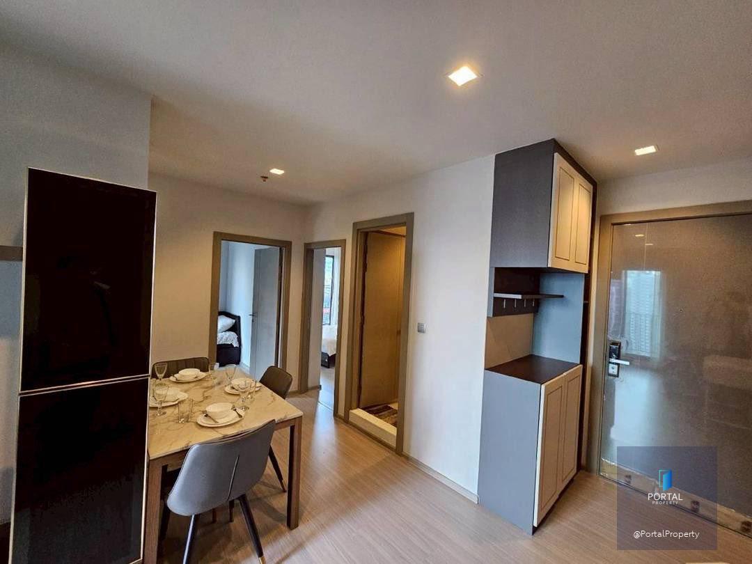 ไลฟ์ อโศก พระราม 9