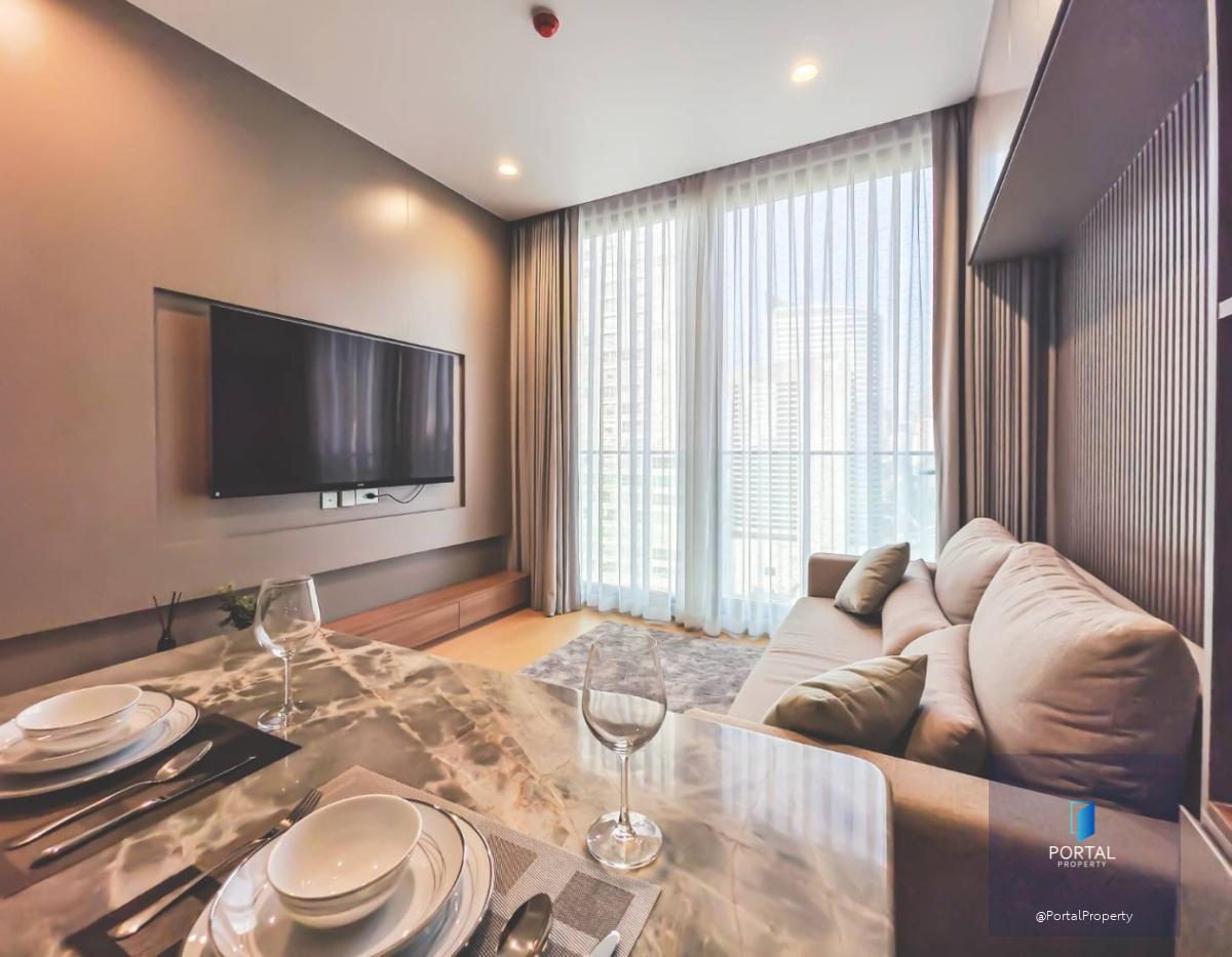 อนิล สาทร 12