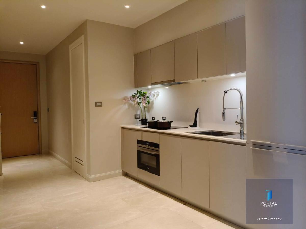 Magnolias Waterfront Residences