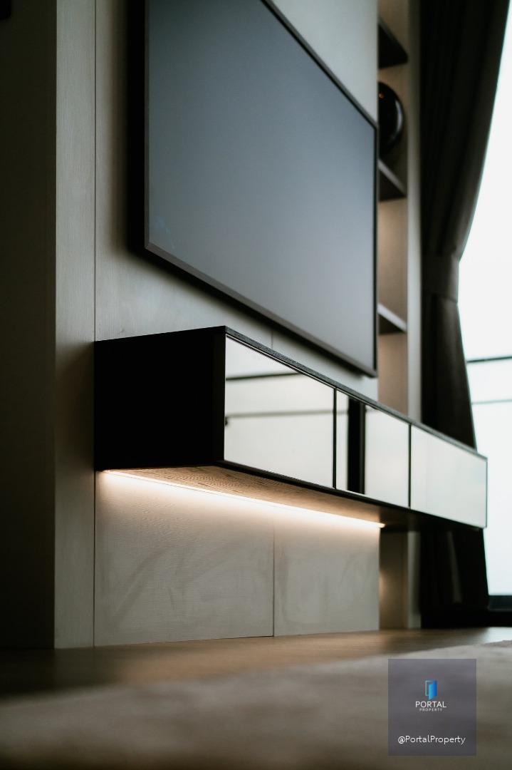 The Crest Park Residences