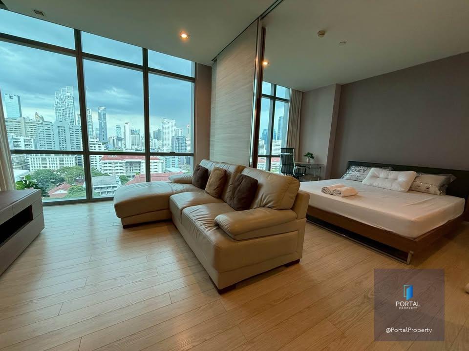 The Room Sukhumvit 21