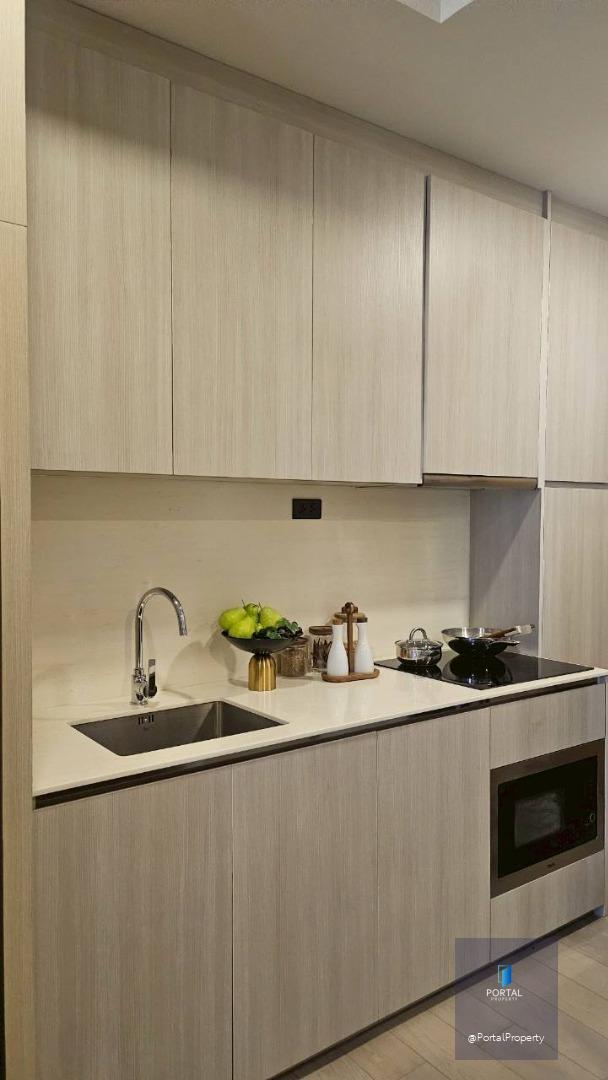 Siamese Exclusive Sukhumvit 42