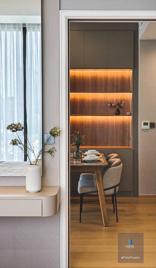 อนิล สาทร 12