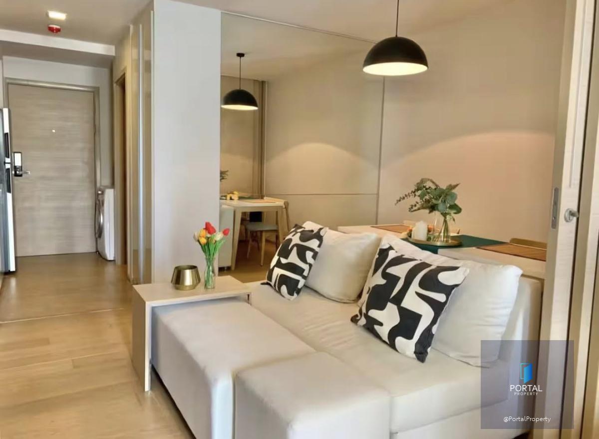 Liv@49  (Sukhumvit 49)